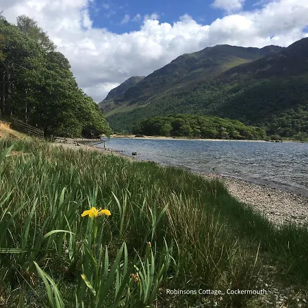 Апартаменты Robinsons Cottage, And Quiet