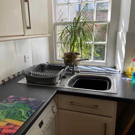 Robinsons Cottage, Central&quiet Appartement *