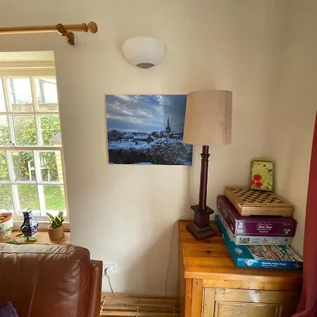 Robinsons Cottage, And Quiet