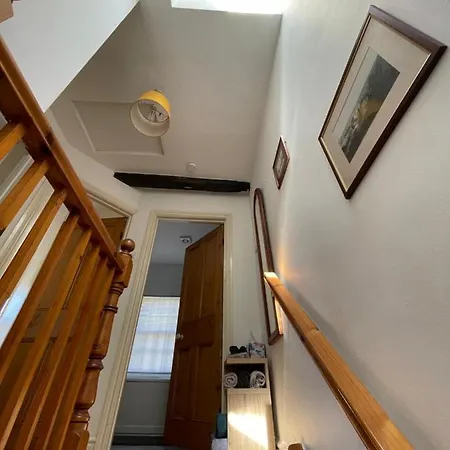 Robinsons Cottage, And Quiet Lejlighed *