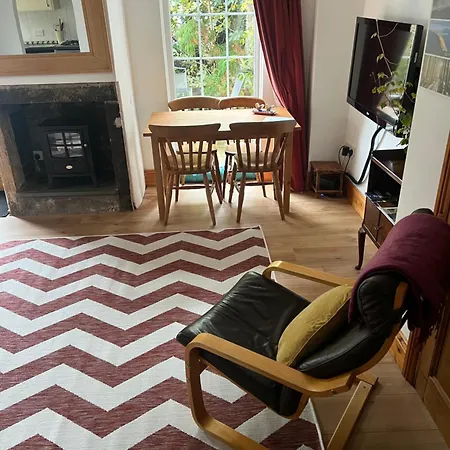 Robinsons Cottage, And Quiet Апартаменты